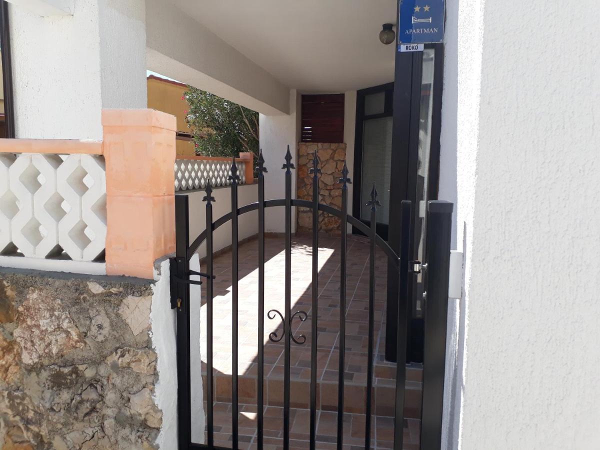 Roko Apartment Novalja